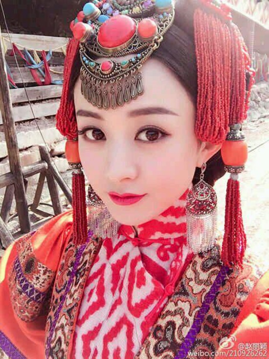 Triệu Lệ Dĩnh xinh đẹp tựa nữ thần tại đêm hội Douyin 2020