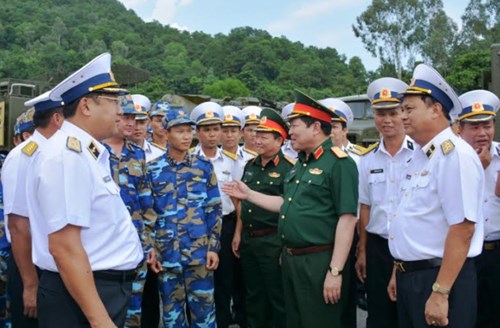 Đại tướng Ngô Xuân Lịch kiểm tra công tác huấn luyện, sẵn sàng chiến đấu tại Lữ đoàn 679 - Ảnh 2.