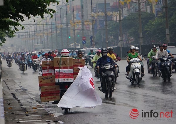 Kinh hãi nhìn tận mắt phong cách chở hàng made in Vietnam - Ảnh 10.