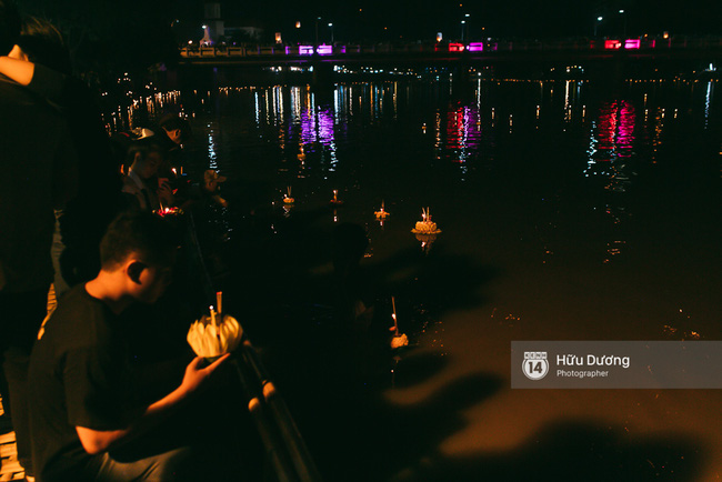 Có bạn nào đang ở Chiang Mai và vừa được ngắm hai lễ hội đèn trời tuyệt đẹp ở đây không? - Ảnh 11.