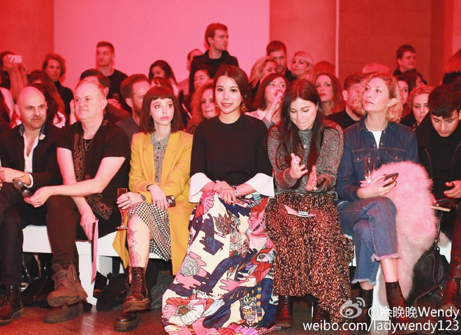 Cuộc sống xa hoa của c&ocirc; tiểu thư nh&agrave; gi&agrave;u Trung Quốc lu&ocirc;n mơ ước được l&agrave;m qu&yacute; tộc Anh - Ảnh 12.