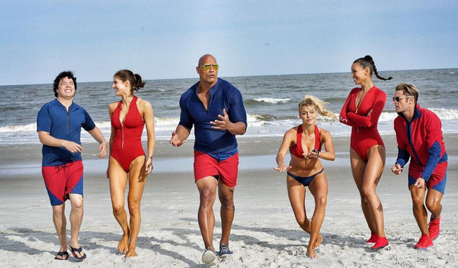 Baywatch – Bộ phim mà những người đàn ông đơn giản nhất định phải xem - Ảnh 12.