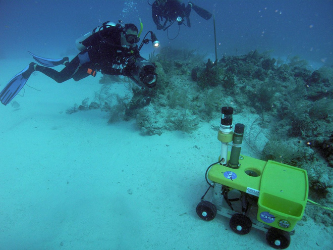 Tham quan phòng nghiên cứu dưới đáy biển như trong phim khoa học viễn tưởng - Ảnh 12.