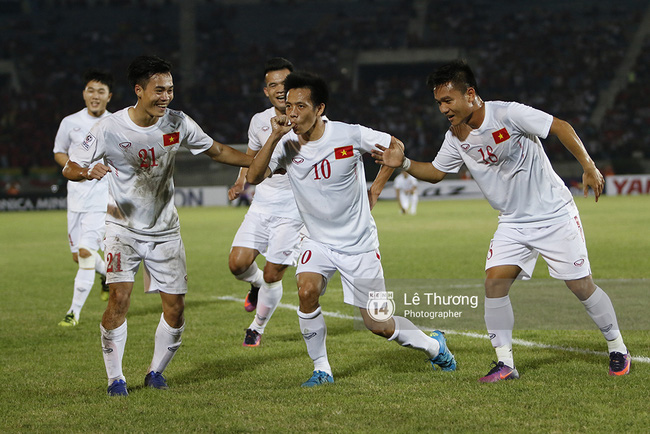 Myanmar đánh nguội, kẹp cổ, chơi xấu đội tuyển Việt Nam như thế này đây - Ảnh 14.