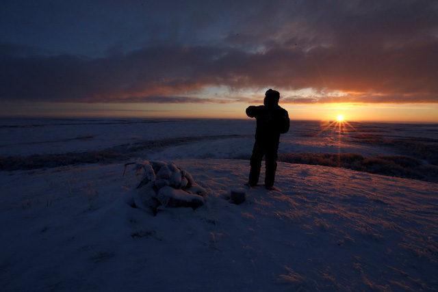 Cuộc sống khắc nghiệt không như truyện cổ tích của những chú tuần lộc giữa cái lạnh -40 độ C ở cực bắc nước Nga - Ảnh 16.