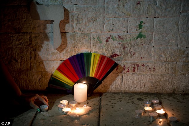 Cộng đồng LGBT lên tiếng sau vụ xả súng kinh hoàng làm 50 người chết tại Mỹ - Ảnh 17.