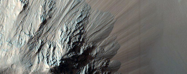 NASA công bố 2.540 hình ảnh tuyệt đẹp về sao Hỏa được ghi lại trong hơn 10 năm - Ảnh 19.