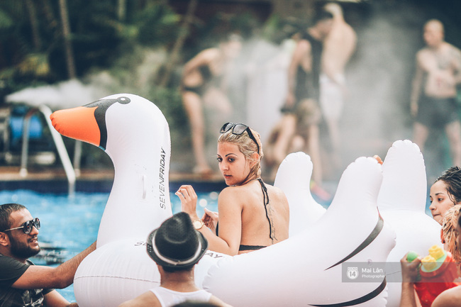 Pool party cuối tuần - Con gái Hà Nội, khi muốn sexy thì cũng sexy hết cỡ! - Ảnh 19.