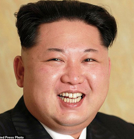 Triều Tiên lần đầu tiên đăng ảnh Kim Jong-un chưa chỉnh sửa - Ảnh 1.