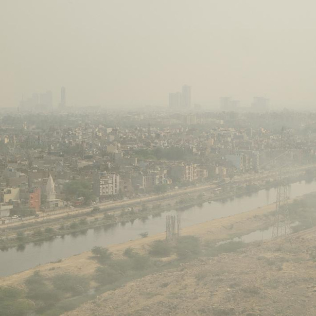 Chùm ảnh cho thấy sự đáng sợ của ô nhiễm môi trường tại Dehli, thủ phủ ô nhiễm của Ấn Độ - Ảnh 2.