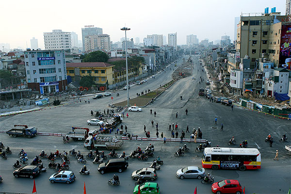 Hà Nội lên tiếng về phương án cấm xe máy vào năm 2025 - Ảnh 1.