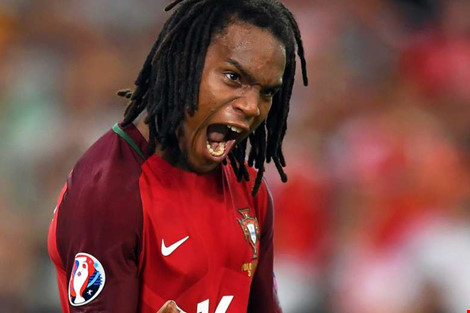 Rắc rối vụ Renato Sanches đến Bayern chỉ vì... 25 quả bóng - Ảnh 1.