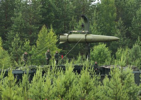  NATO áp sát Kaliningrad, Nga có dùng Iskander-M?  - Ảnh 2.