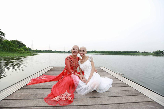 Khi cộng đồng photoshop chung tay đem hồ sen đến với 2 cô gái ung thư máu ở Hà Nội - Ảnh 2.