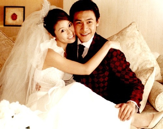 Trước khi yêu Hoắc Kiến Hoa, Lâm Tâm Như từng 11 lần mặc váy cưới - Ảnh 2.