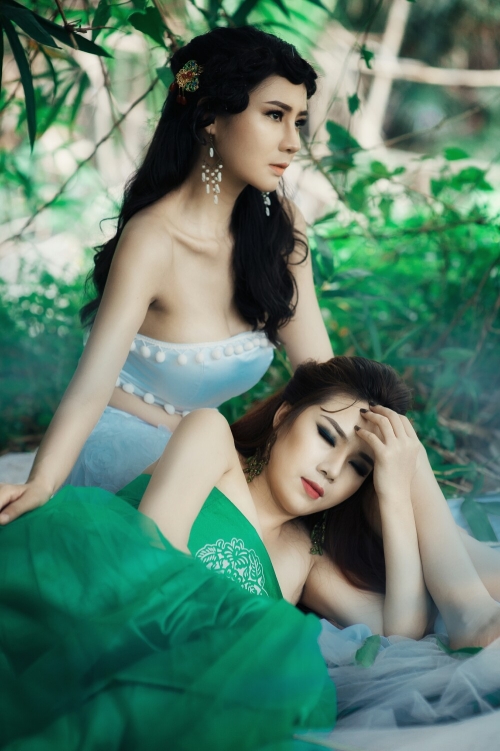 Hai thiếu nữ hóa thân thành Thanh xà Bạch xà phiên bản 3D gây sốt - Ảnh 1.