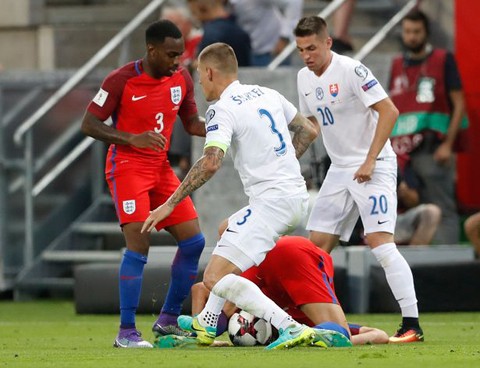 Hậu vệ Slovakia tố chiến thắng của Anh được dàn xếp từ trước - Ảnh 2.