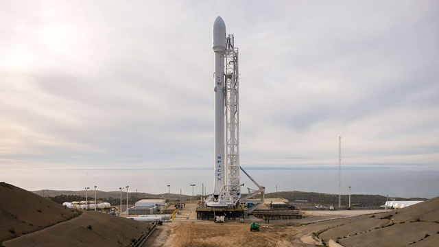 SpaceX nói rằng họ vẫn có thể phóng tàu vũ trụ từ hai bệ phóng còn lại của mình - Ảnh 2.