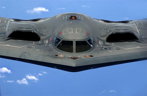 Mỹ nâng cấp máy bay ném bom tàng hình B-2 Spirit - Ảnh 1.