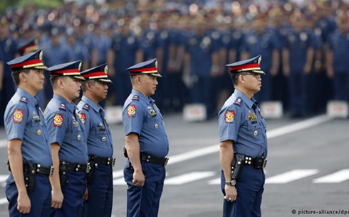 Philippines: Diệt ma túy càng tàn khốc, ông Duterte càng “ghi điểm” - Ảnh 1.