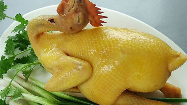 Sai lầm gây hại sức khỏe từ thói quen dùng nước luộc gà để nấu canh cải - Ảnh 2.