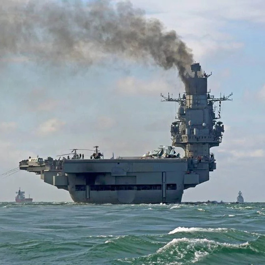 Tây Ban Nha chọc giận NATO vì tiếp nhiên liệu cho tàu chiến Nga - Ảnh 2.