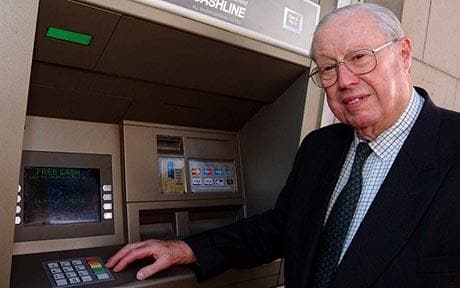 Có thể bạn chưa biết đằng sau việc mã PIN ATM thường có 4 chữ số là một người đàn ông biết nghe lời vợ - Ảnh 2.