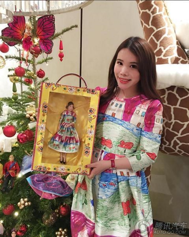 Cuộc sống xa hoa của c&ocirc; tiểu thư nh&agrave; gi&agrave;u Trung Quốc lu&ocirc;n mơ ước được l&agrave;m qu&yacute; tộc Anh - Ảnh 22.