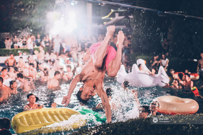 Pool party cuối tuần - Con gái Hà Nội, khi muốn sexy thì cũng sexy hết cỡ! - Ảnh 22.