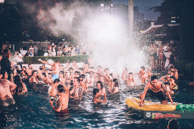 Pool party cuối tuần - Con gái Hà Nội, khi muốn sexy thì cũng sexy hết cỡ! - Ảnh 23.