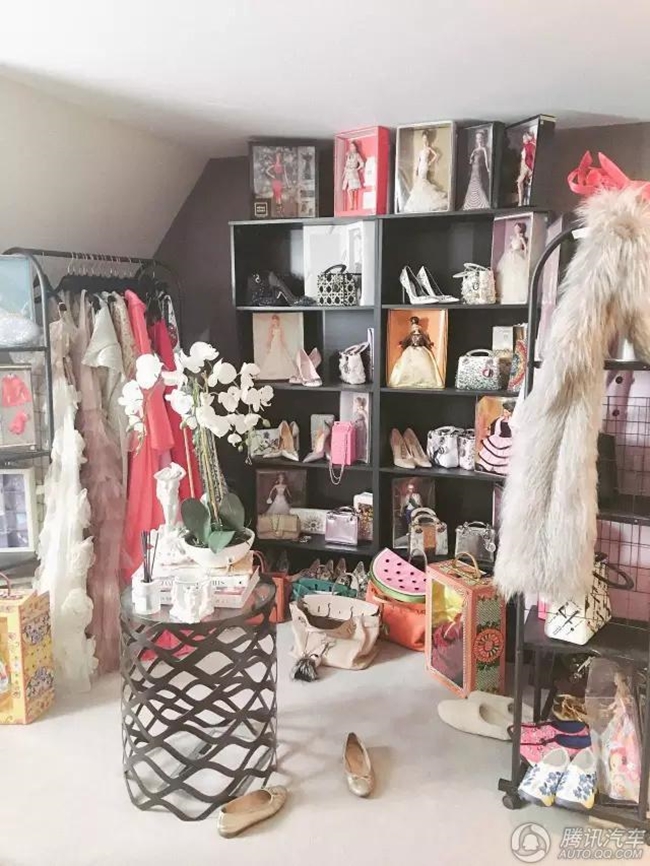 Cuộc sống xa hoa của c&ocirc; tiểu thư nh&agrave; gi&agrave;u Trung Quốc lu&ocirc;n mơ ước được l&agrave;m qu&yacute; tộc Anh - Ảnh 24.