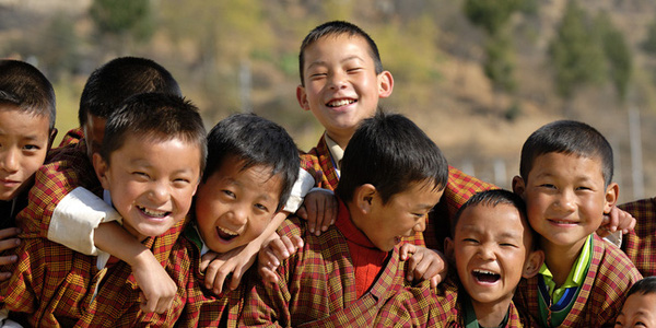 Bắt gặp hình ảnh lạ của vị vua soái ca từ vương quốc hạnh phúc Bhutan - Ảnh 3.