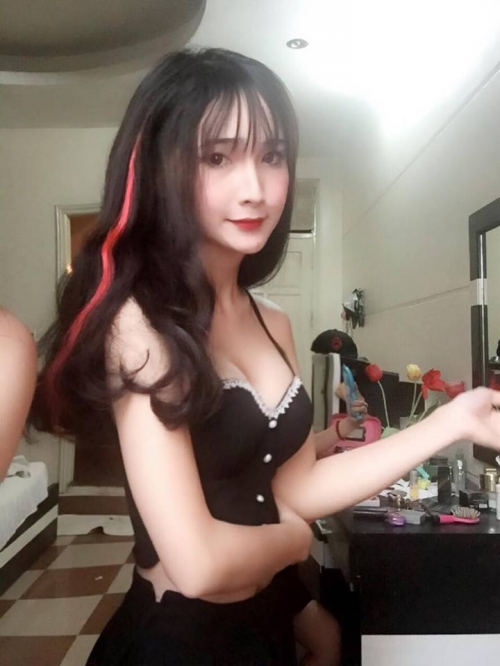 Ngọc Trinh và hành trình từ chàng trai giả gái đến hotgirl xinh đẹp - Ảnh 3.