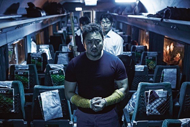 Train to Busan: Phim zombie 16+ nhiều máu và nước mắt - Ảnh 3.