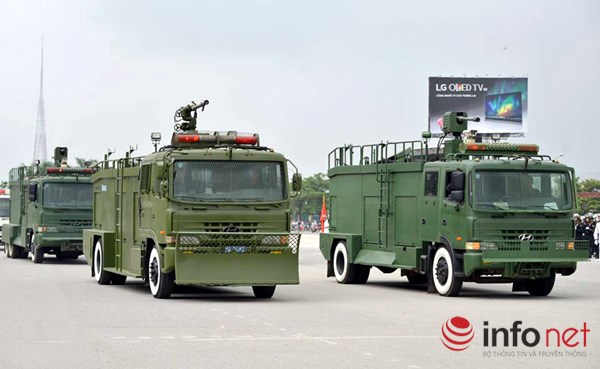 Cảnh sát cơ động Hà Nội phô diễn lực lượng, xe chiến đấu hiện đại  - Ảnh 3.