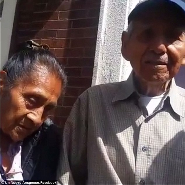 89 tuổi vẫn phải cặm cụi đẩy xe bán kem, nhưng chỉ nhờ 1 bức ảnh, cuộc đời ông đã hoàn toàn thay đổi - Ảnh 3.