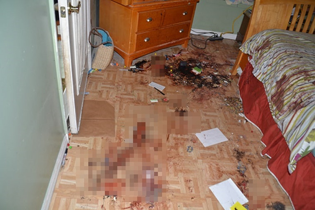 Vụ án chấn động Mỹ: Con trai dùng búa giết hại cha mẹ, giấu xác trong phòng ngủ sau đó mở tiệc ăn mừng - Ảnh 4.