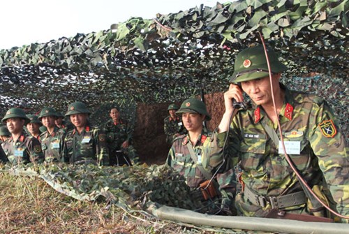 Cận cảnh Bộ binh, Không quân Việt Nam bắn chiến đấu - Ảnh 4.