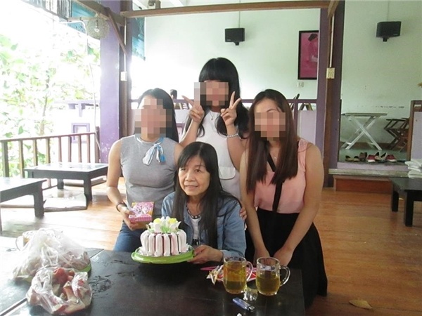 Tâm sự buồn của cô gái 21 tuổi có ngoại hình như bà lão ở Phú Yên - Ảnh 4.