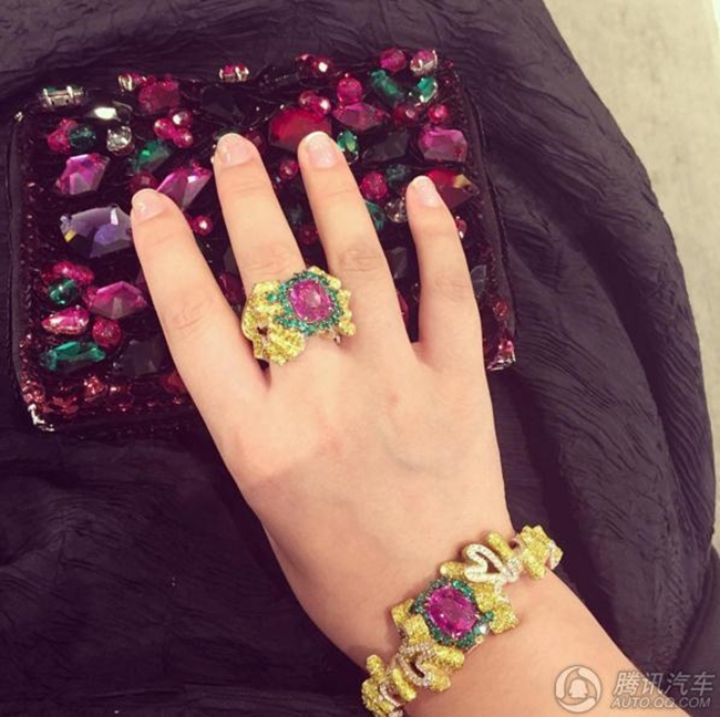 Cuộc sống xa hoa của c&ocirc; tiểu thư nh&agrave; gi&agrave;u Trung Quốc lu&ocirc;n mơ ước được l&agrave;m qu&yacute; tộc Anh - Ảnh 35.