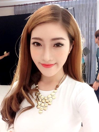 Hotgirl Sài thành có nhan sắc xinh như hoa hậu là ai? - Ảnh 4.