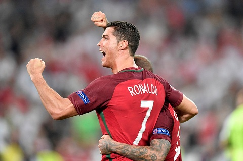 7 lý do Cristiano Ronaldo KHÔNG NÊN được trao Quả bóng Vàng - Ảnh 5.