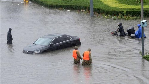 Lũ lụt kinh hoàng ở Trung Quốc, 75 người thiệt mạng và mất tích - Ảnh 3.