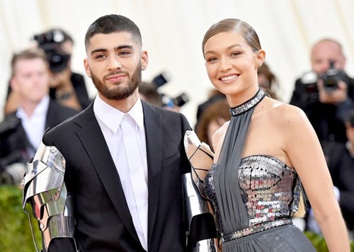 Hot boy Zayn Malik yêu say đắm bạn gái nóng bỏng Gigi Hadid - Ảnh 4.