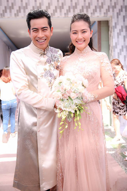 3 đám cưới đẹp như trong truyện ngôn tình của showbiz Việt - Ảnh 4.