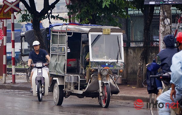 Kinh hãi nhìn tận mắt phong cách chở hàng made in Vietnam - Ảnh 4.