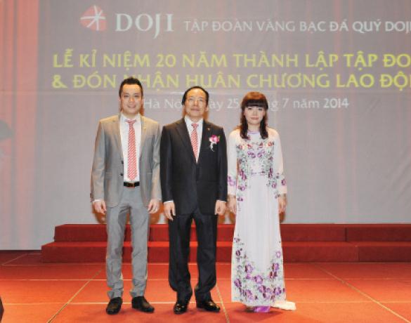 Những gia đình doanh nhân quyền lực nhất Việt Nam đã làm gì trong 1 năm qua? - Ảnh 5.