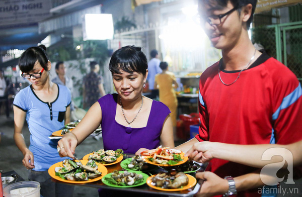 Quán ốc không có menu, đồng giá 20k miễn phí đủ thứ ở Sài Gòn - Ảnh 5.