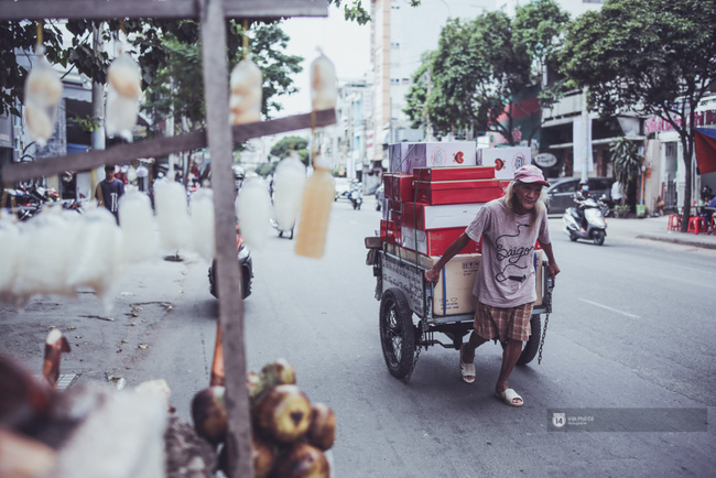 Chuyện đời của ông lão 30 năm đạp xe ba gác nuôi con thành tài ở Sài Gòn - Ảnh 5.