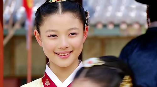 Đừng giật mình nếu bạn biết nữ thần nhí Kim Yoo Jung đã đóng từng này phim - Ảnh 4.
